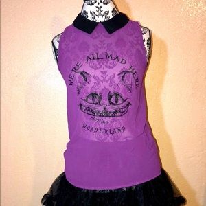 HOT TOPIC ALICE THROUGH THE LOOKING GLASS CAT TOP